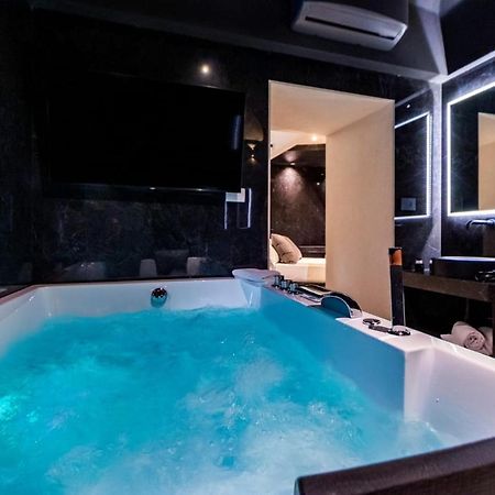 4 Suites " Unconventional Living Rooms " Катания Экстерьер фото