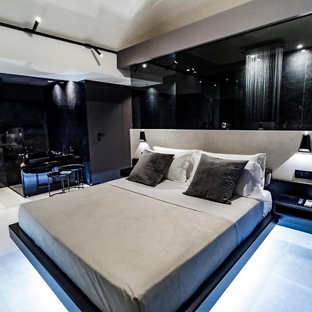 4 Suites " Unconventional Living Rooms " Катания Экстерьер фото