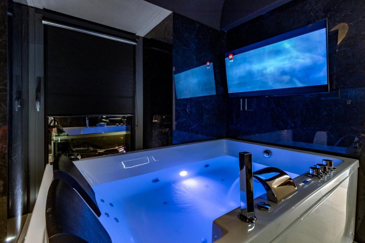 4 Suites " Unconventional Living Rooms " Катания Экстерьер фото