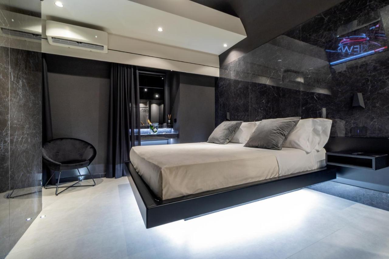 4 Suites " Unconventional Living Rooms " Катания Экстерьер фото