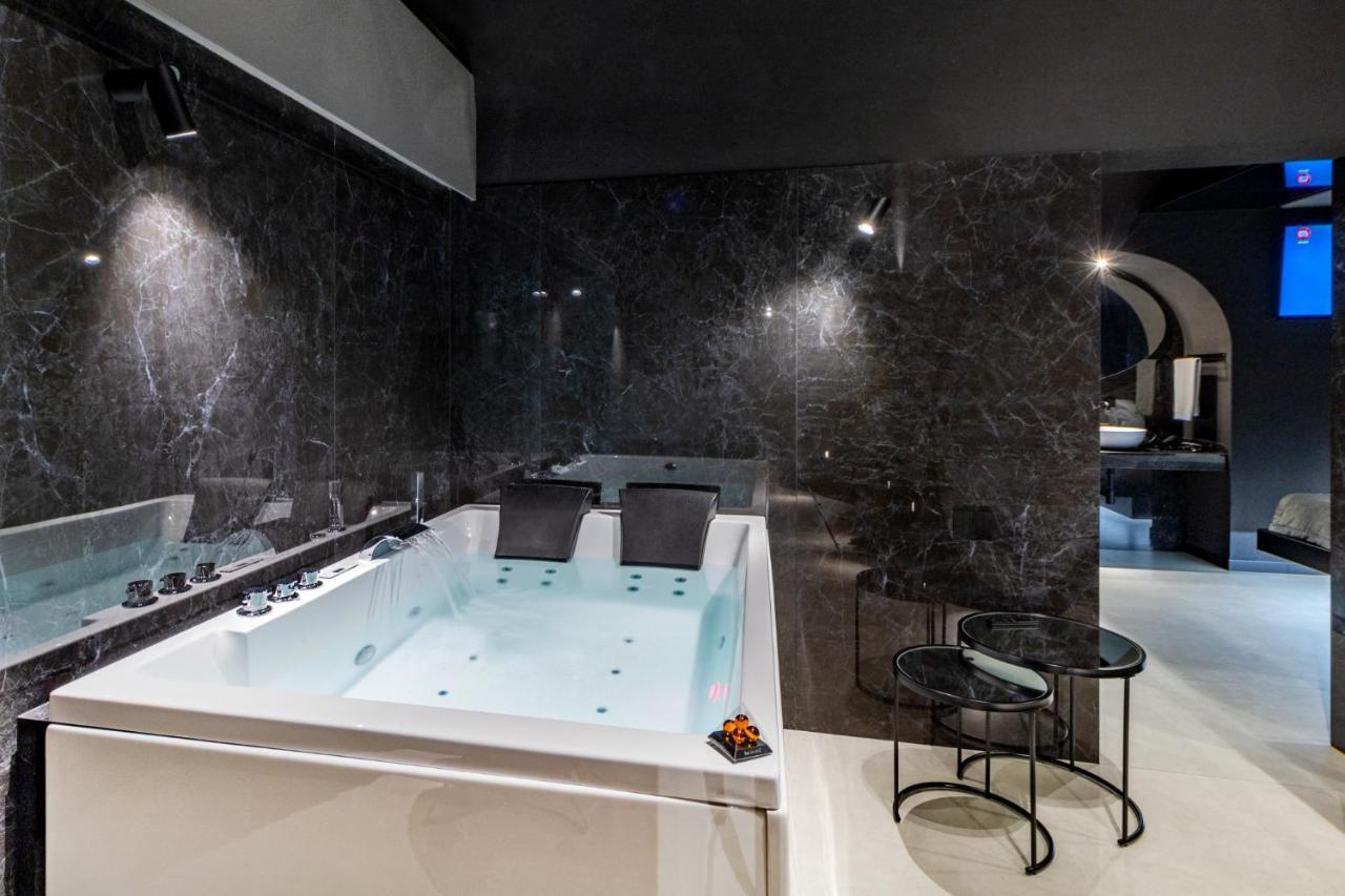 4 Suites " Unconventional Living Rooms " Катания Экстерьер фото