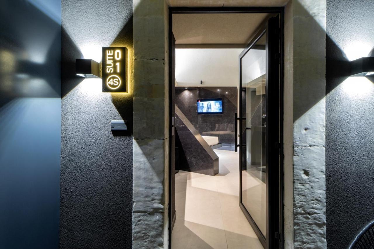 4 Suites " Unconventional Living Rooms " Катания Экстерьер фото